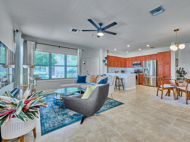 4767 Preserve Street, Coconut Creek, FL 33073