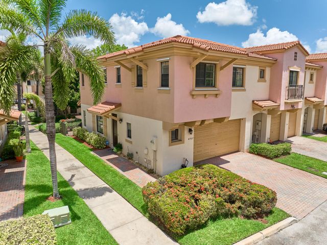4767 Preserve Street, Coconut Creek, FL 33073
