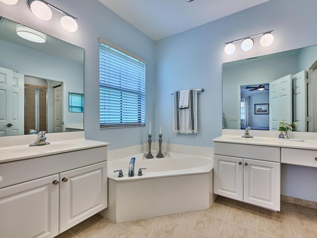 4767 Preserve Street, Coconut Creek, FL 33073