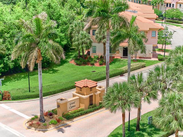 4767 Preserve Street, Coconut Creek, FL 33073