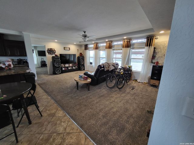 25216 Campbellton Rd, San Antonio, TX 78264