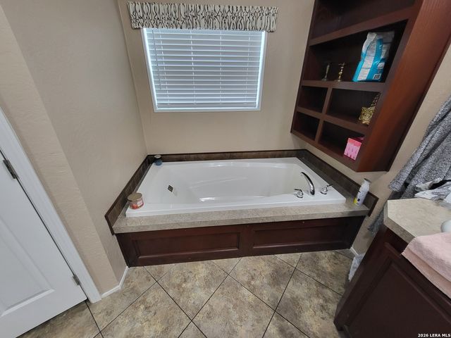 25216 Campbellton Rd, San Antonio, TX 78264