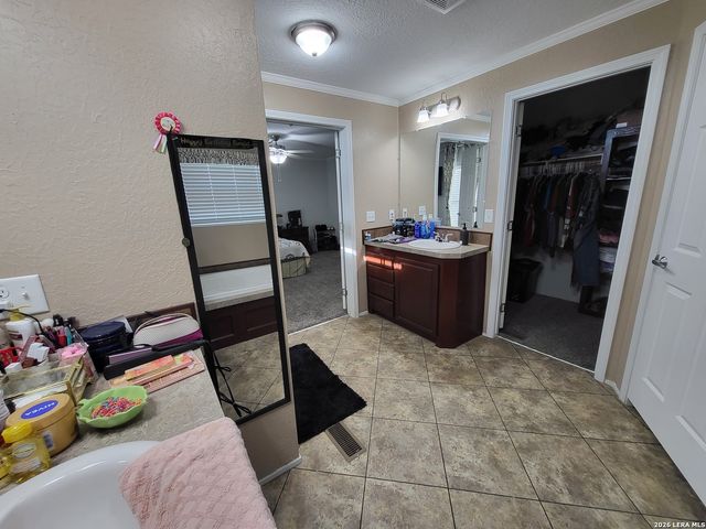 25216 Campbellton Rd, San Antonio, TX 78264