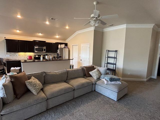 419 Mac Dr, Midland, TX 79706