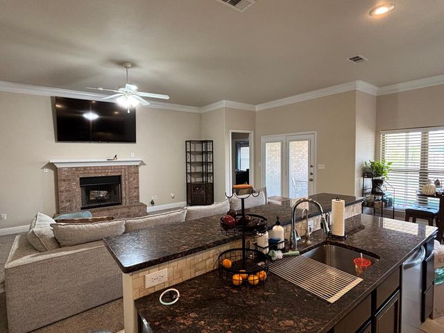 419 Mac Dr, Midland, TX 79706