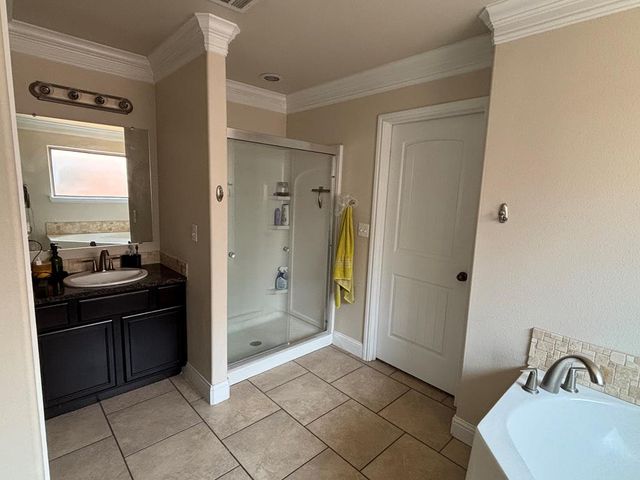 419 Mac Dr, Midland, TX 79706