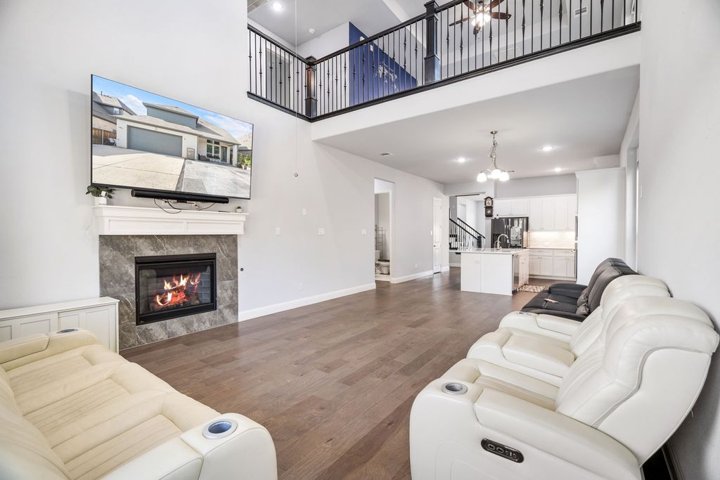 12591 Royal Oaks Lane, Farmers Branch, TX 75234