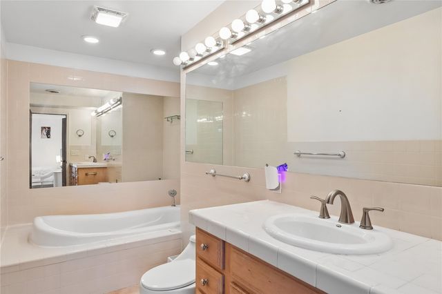 1512 1st Ave 204A, Coralville, IA 52241