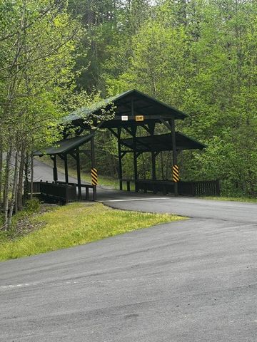 109R Red Oak Trail, Ellijay, GA 30540