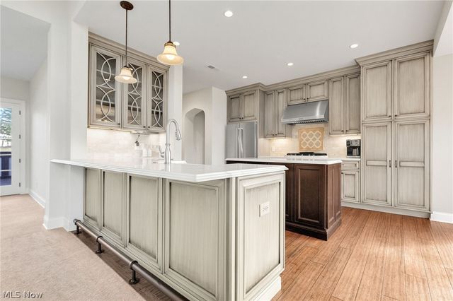 39489 Tudor Drive, Willoughby, OH 44094