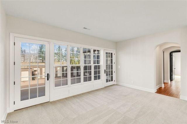 39489 Tudor Drive, Willoughby, OH 44094