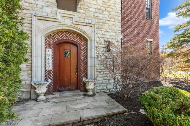 39489 Tudor Drive, Willoughby, OH 44094