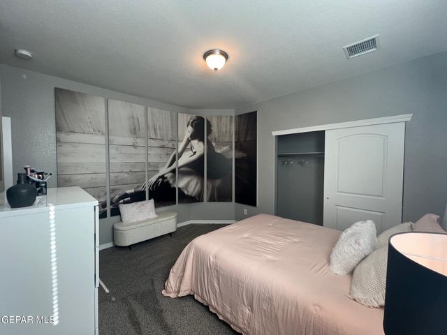 5976 Emmitt Smith Street, El Paso, TX 79924