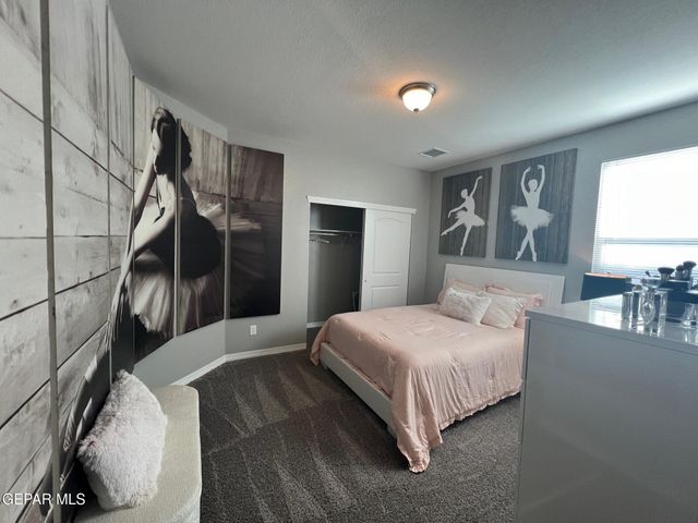 5976 Emmitt Smith Street, El Paso, TX 79924