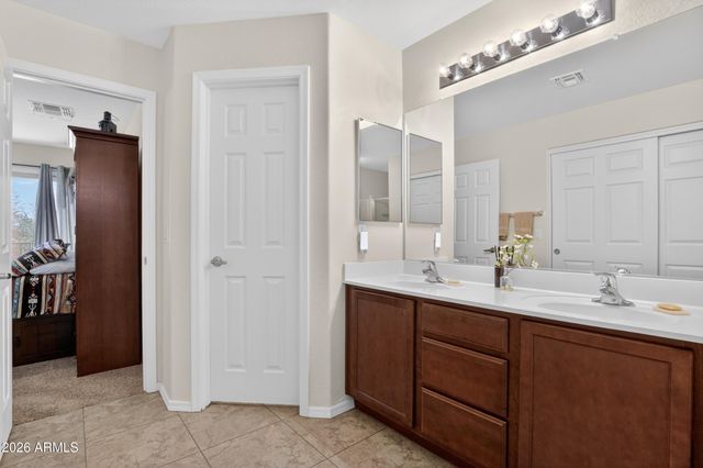 2513 S POWELL Road, Apache Junction, AZ 85119