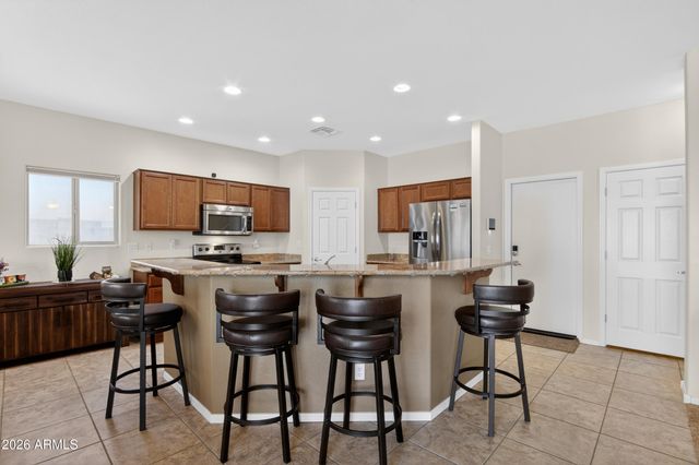 2513 S POWELL Road, Apache Junction, AZ 85119