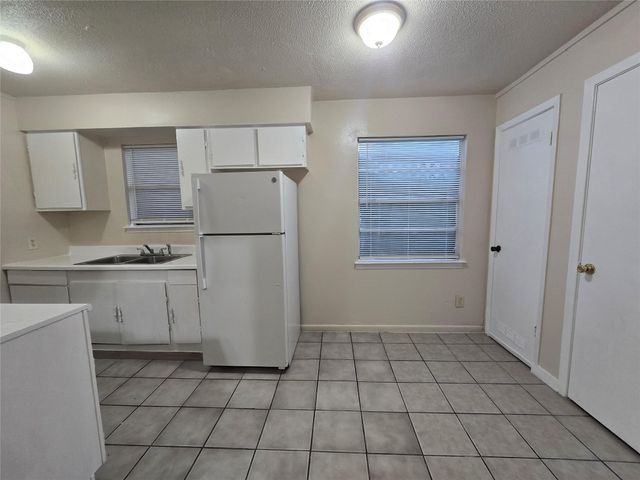 3714 Avenue S 7, Galveston, TX 77550