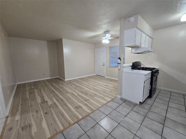 3714 Avenue S 7, Galveston, TX 77550