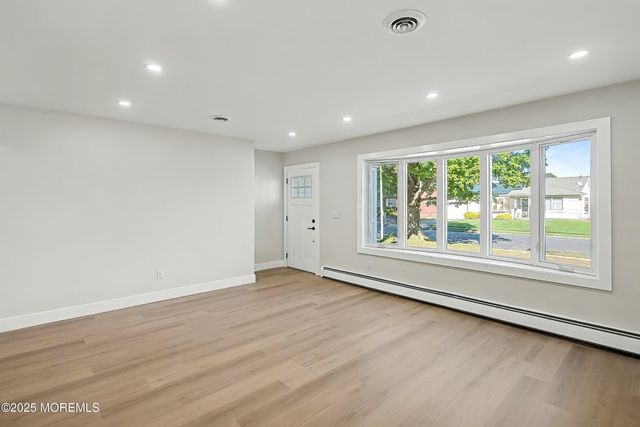 34 Westport Drive, Toms River, NJ 08757