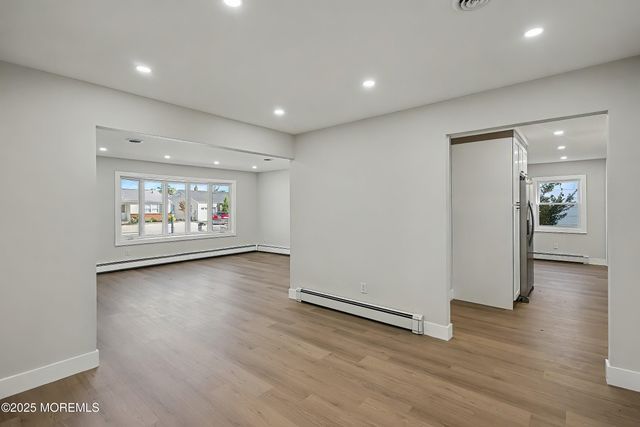 34 Westport Drive, Toms River, NJ 08757