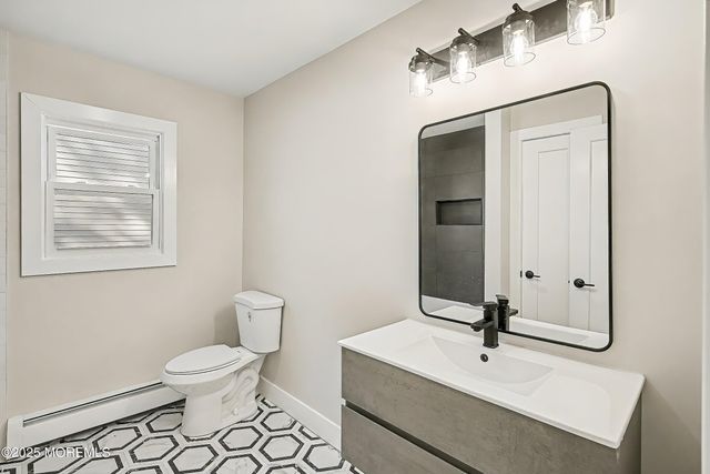 34 Westport Drive, Toms River, NJ 08757