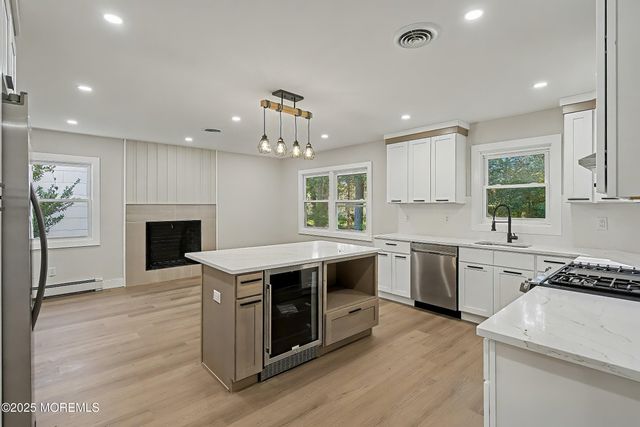 34 Westport Drive, Toms River, NJ 08757