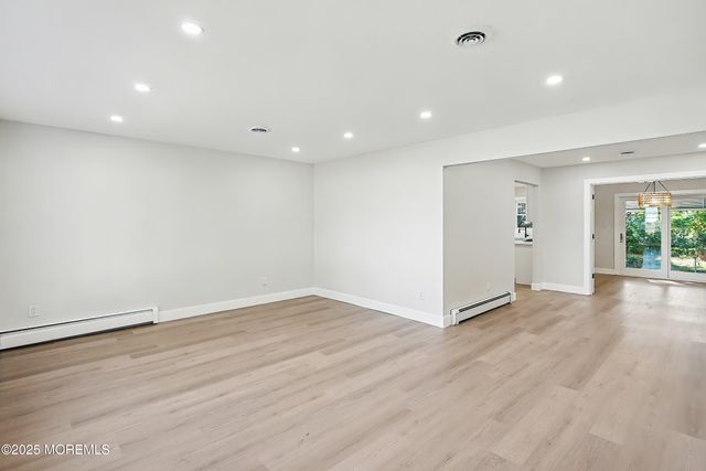 34 Westport Drive, Toms River, NJ 08757