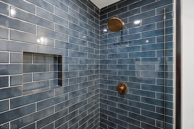68 Mews Ln, South Orange Village Twp., NJ 07079