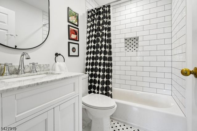 68 Mews Ln, South Orange Village Twp., NJ 07079