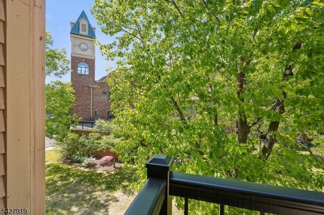 68 Mews Ln, South Orange Village Twp., NJ 07079