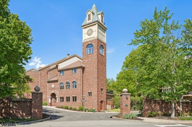 68 Mews Ln, South Orange Village Twp., NJ 07079