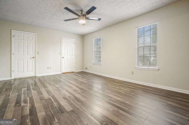 6617 Meadow Green, Peachtree Corners, GA 30092