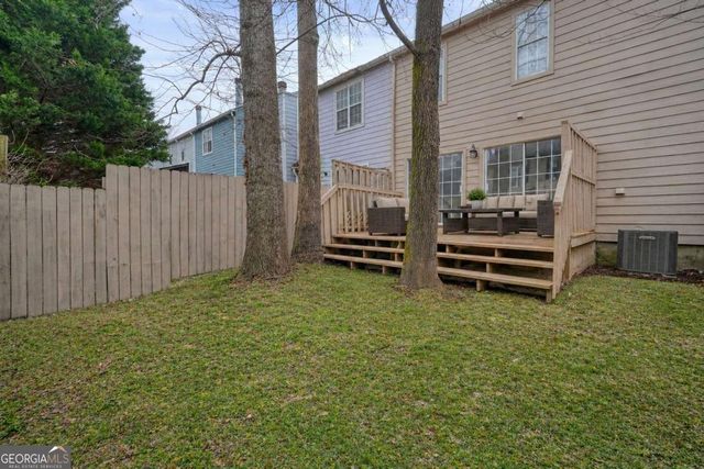 6617 Meadow Green, Peachtree Corners, GA 30092