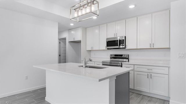 1005 W 11th ST, Lehigh Acres, FL 33972