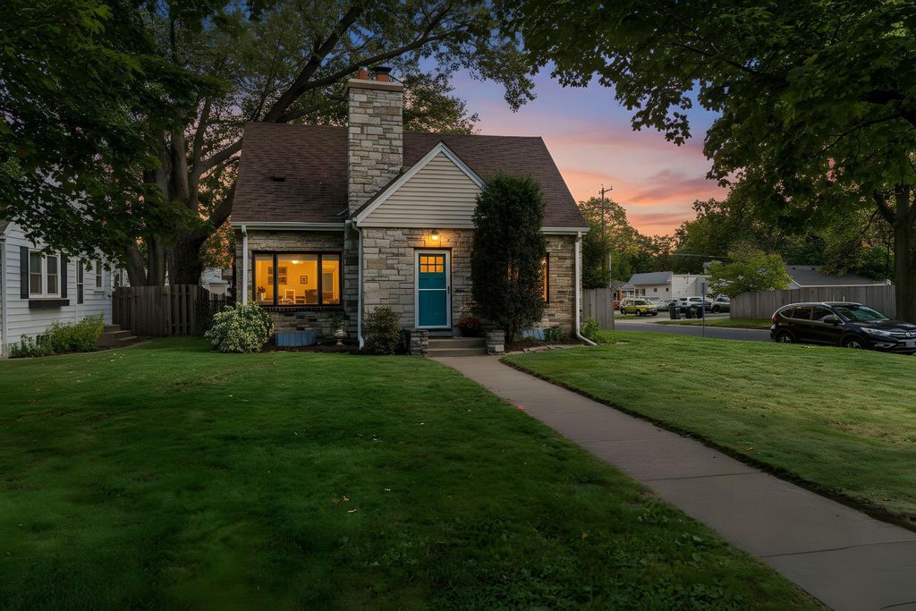 6745 Queen Avenue S, Richfield, MN 55423