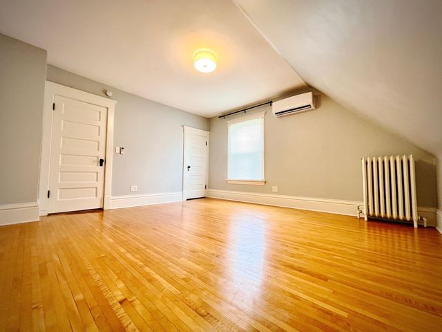 3207 E 42nd Street, Minneapolis, MN 55406