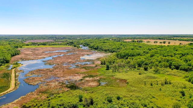 2013 Winterberry Trail, Wonder Lake, IL 60097
