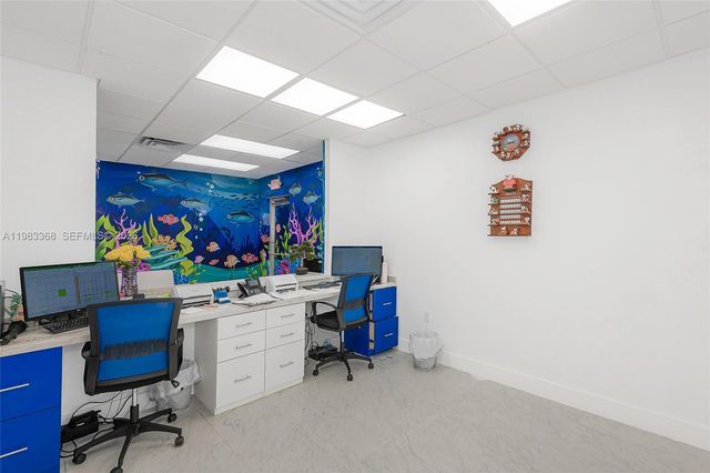 1992 E 4th Ave, Hialeah, FL 33010