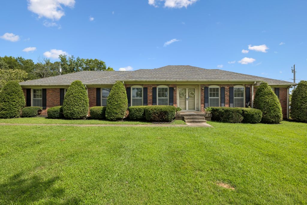 1865 Hickory Ridge Rd, Lebanon, TN 37087