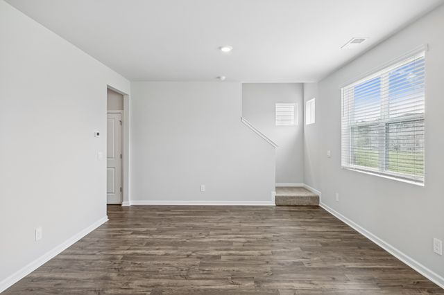 2214 Cheltenham Place, Columbia, TN 38401