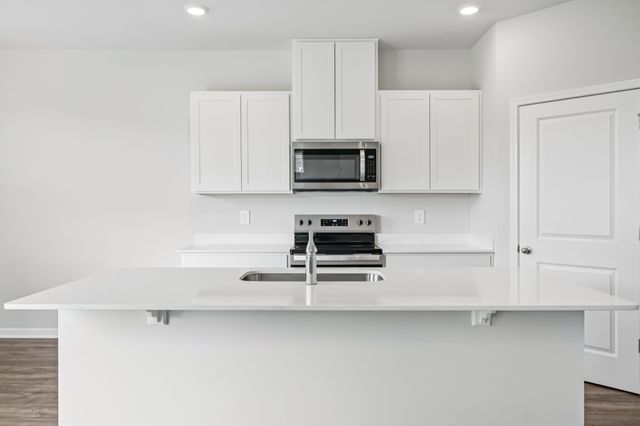 2214 Cheltenham Place, Columbia, TN 38401