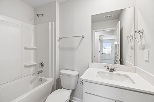 2214 Cheltenham Place, Columbia, TN 38401