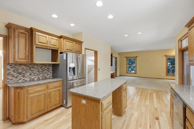 5948 Woods Edge Road, Fitchburg, WI 53711