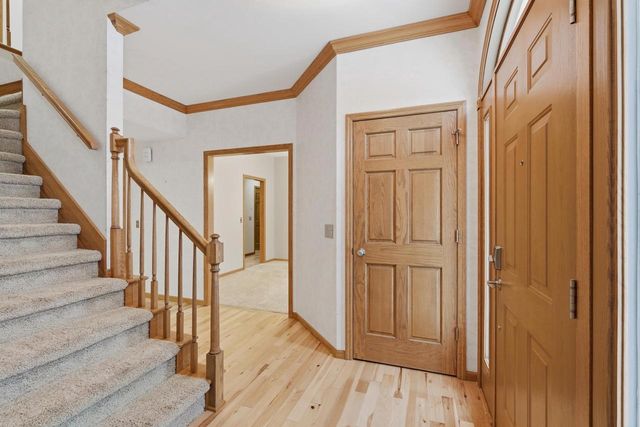 5948 Woods Edge Road, Fitchburg, WI 53711