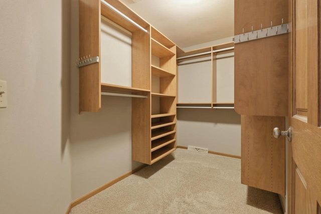 5948 Woods Edge Road, Fitchburg, WI 53711