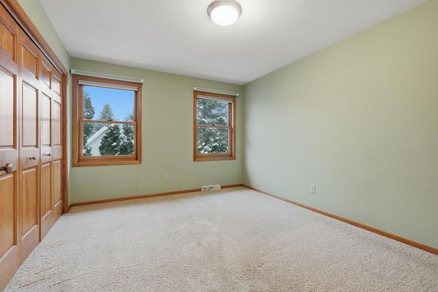 5948 Woods Edge Road, Fitchburg, WI 53711