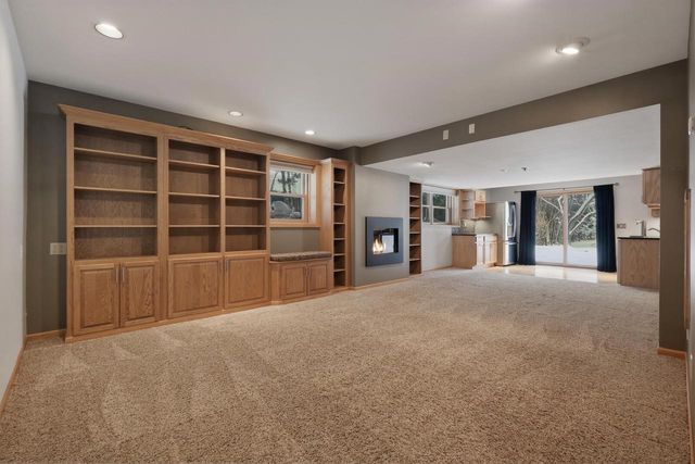 5948 Woods Edge Road, Fitchburg, WI 53711