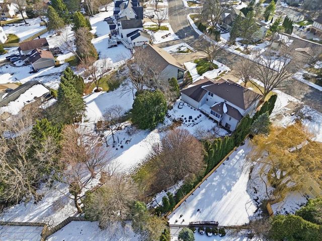 5948 Woods Edge Road, Fitchburg, WI 53711