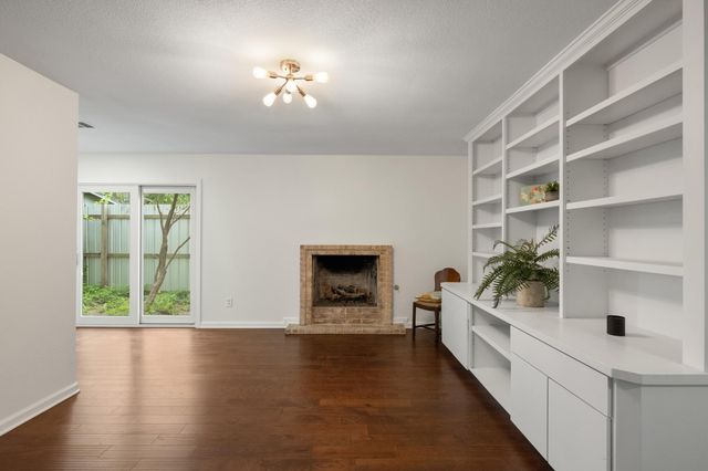 5109 Fort Mason DR, Austin, TX 78745