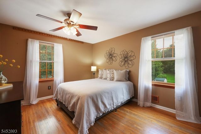 3 Ivy Ln, Hillsborough Twp., NJ 08844